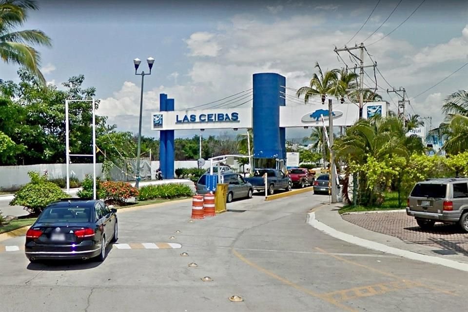 La casa que Lomel omiti declarar se encuentra en el fraccionamiento Residencial Las Ceibas, en Baha de Banderas, cerca de una playa y  aun costado de un parque acutico.