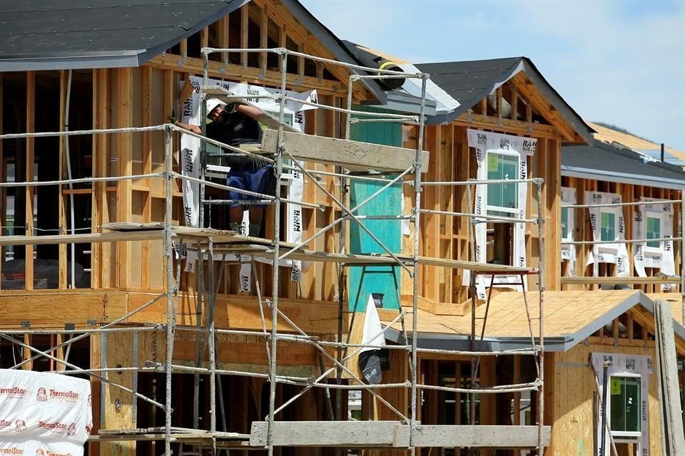Los inicios de construcción de casas tuvieron su segunda caída mensual consecutiva en junio.