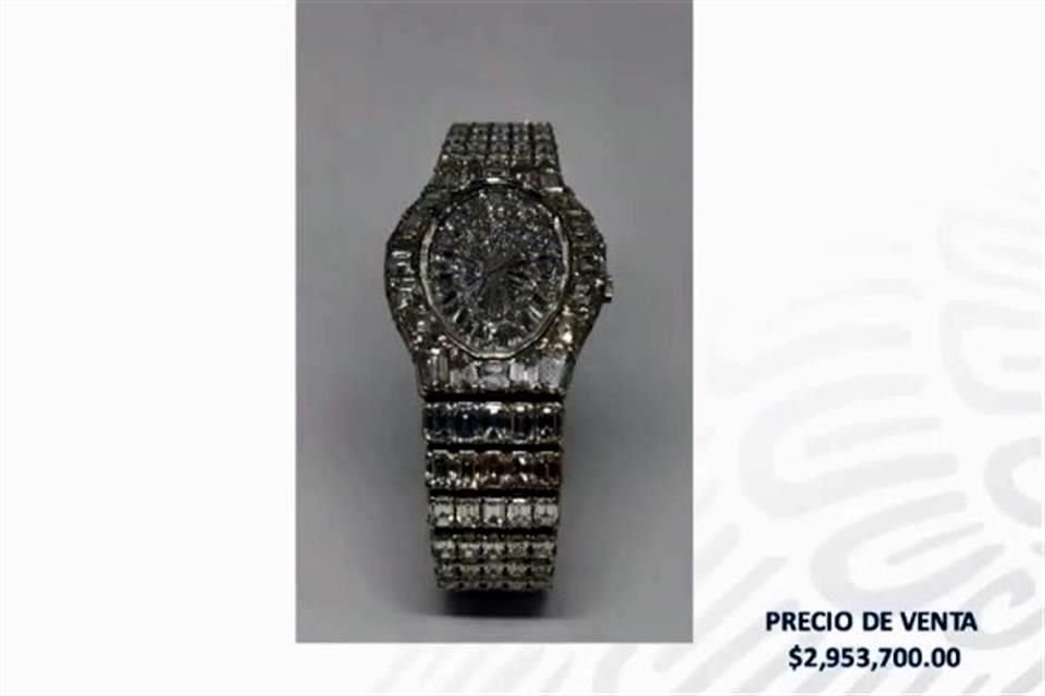 Reloj Piaget para caballero, de 18 k, con valor de 2.9 millones de pesos.