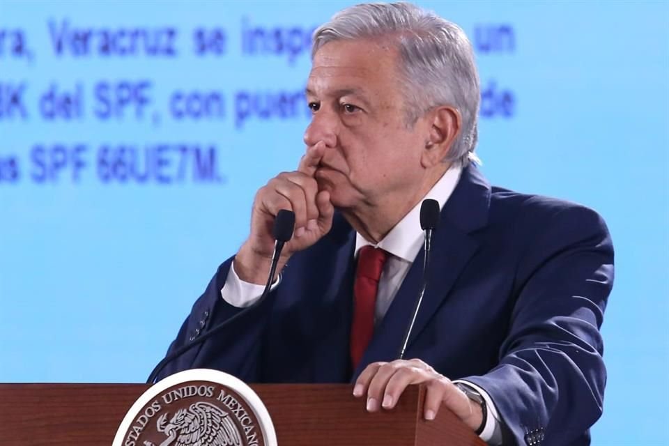 El Presidente Andrés Manuel López Obrador durante su conferencia en Palacio Nacional.