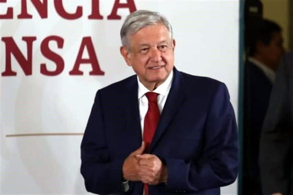 El Presidente Andrés Manuel López Obrador prevé tener listo su libro 'La Economía Moral' para el 1 de diciembre.