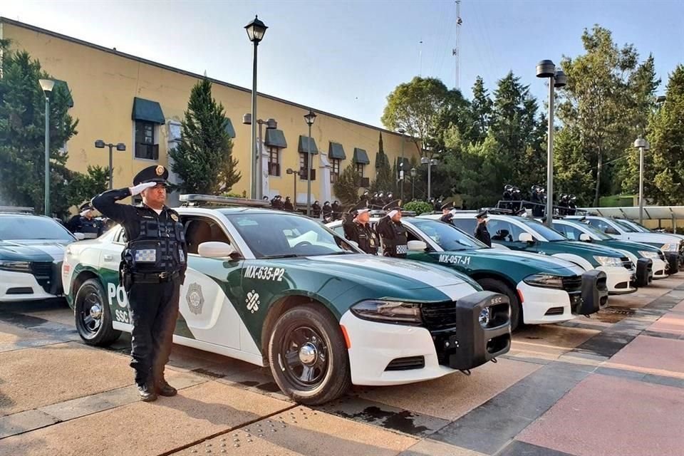 Entrega de patrullas en Alcaldía Miguel Hidalgo