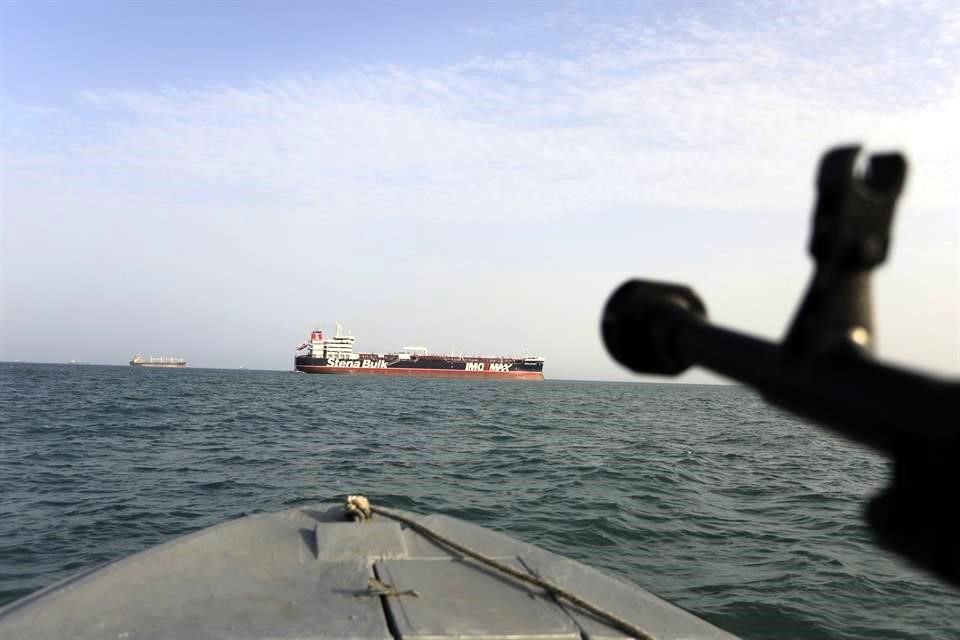 Los precios del crudo subían por temores a que la captura por parte de Irán de un tanquero británico en el estrecho la semana pasada pueda provocar interrupciones de suministro en el Golfo Pérsico.