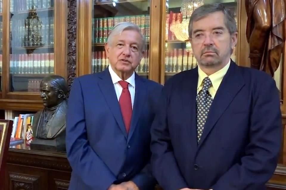 López Obrador dijo en su mensaje que le tenía toda la confianza al ex Rector de la Universidad Nacional Autónoma de México.