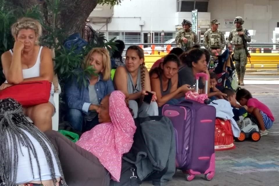 Un grupo de migrantes en Matamoros, Tamaulipas, a inicios de este mes.