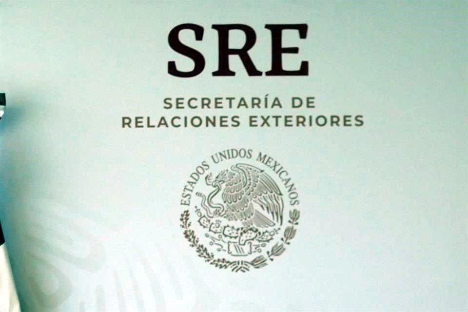 La SRE La SRE había designado un presupuesto de entre 407 millones 200 mil pesos hasta mil millones de pesos.