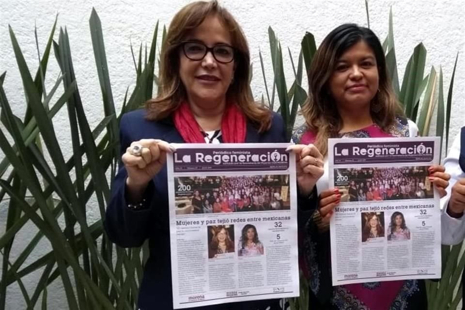 Yeidckol Polevnsky, presidenta nacional de Morena, durante la presentación de La Regeneración.