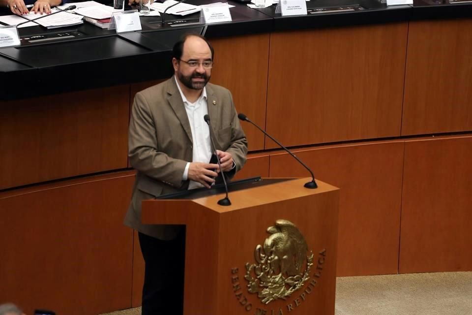 Emilio Álvarez Icaza, senador.