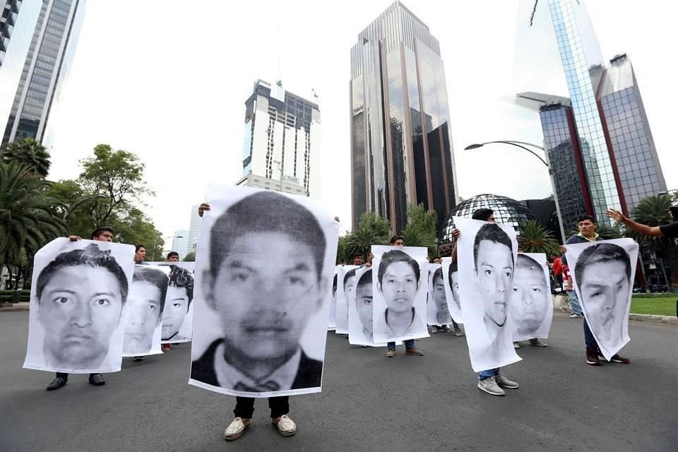 Tres de esos fusiles fueron disparados en Iguala la noche del 26 de septiembre de 2014, cuando desaparecieron 43 normalistas de Ayotzinapa.
