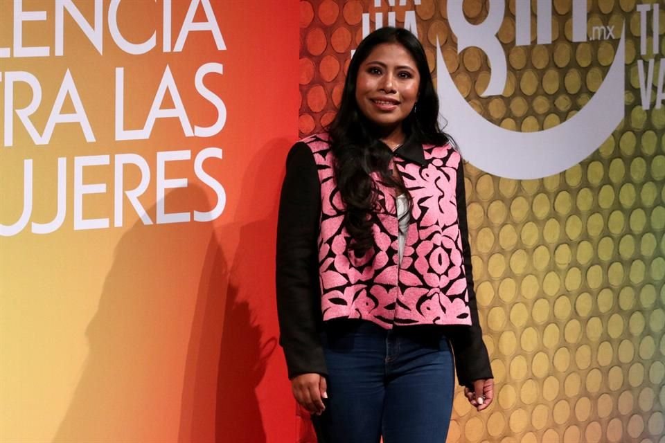 Yalitza Aparicio recibirá el premio Prosocial de Nickelodeon por ser una inspiración para miles de jóvenes latinoamericanos.
