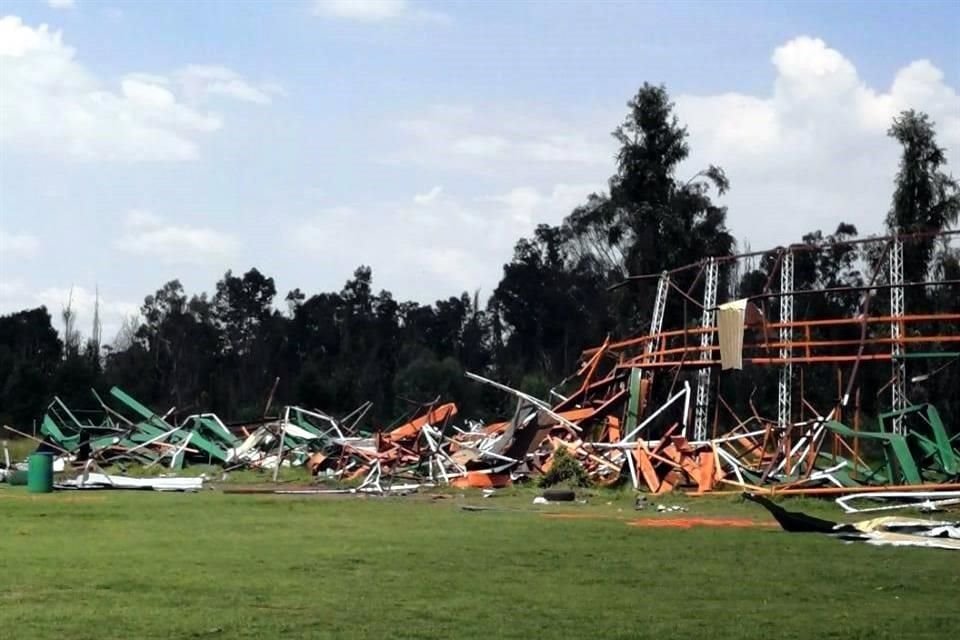 Desalojo y destruccin de las instalaciones que ocupaban los jugadores por parte de personal de la Alcalda Xochimilco