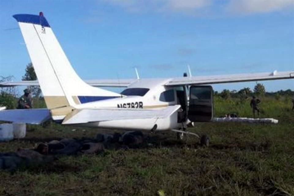La avioneta fue encontrada en el área de Petén, en Guatemala.