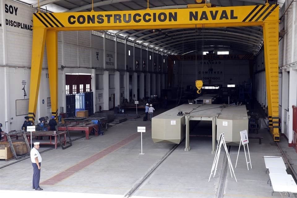 Las embarcaciones se construyen en el astillero número 3, en Coatzacoalcos, Veracruz.