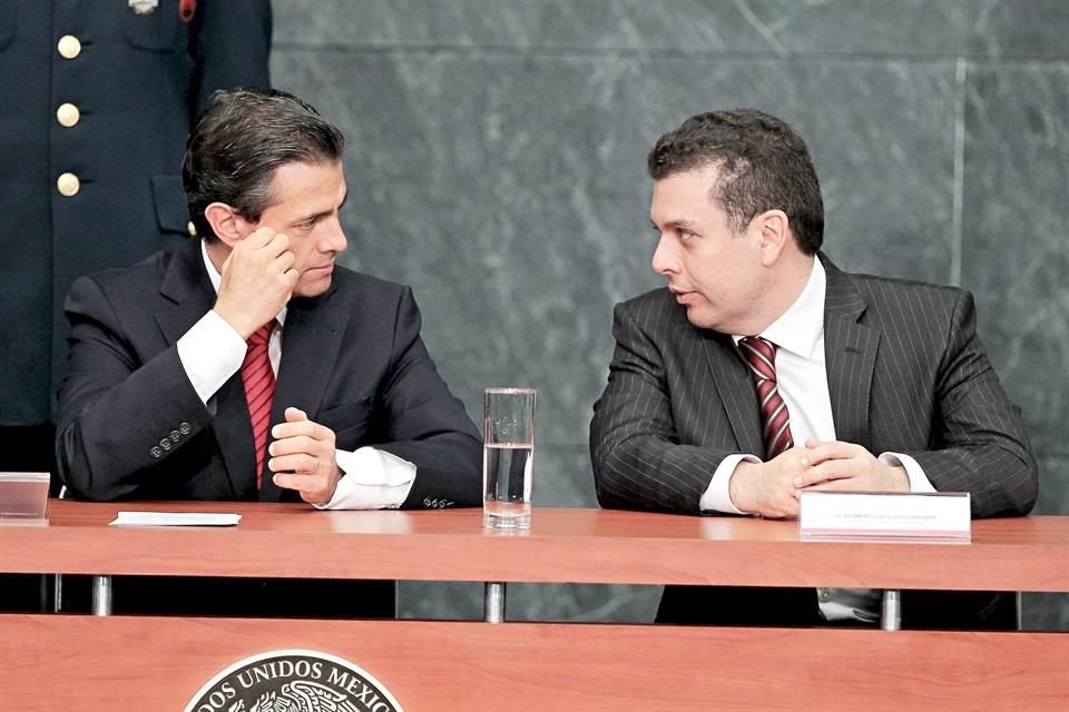Enrique Peña y Humberto Castillejos.
