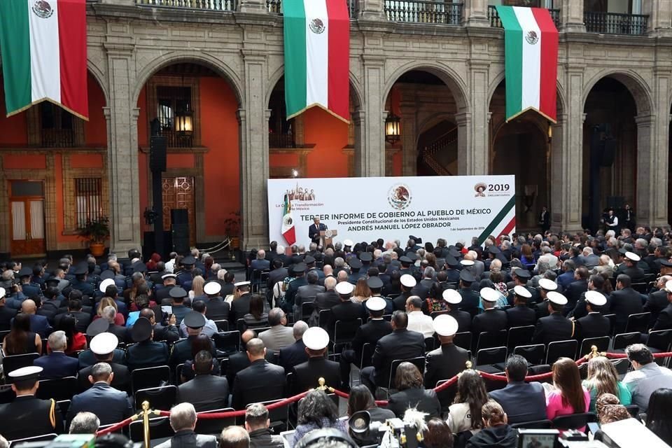 El acomodo de invitados, en el Patio de Honor de Palacio Nacional, evidenció cuáles son las prioridades de la República.
