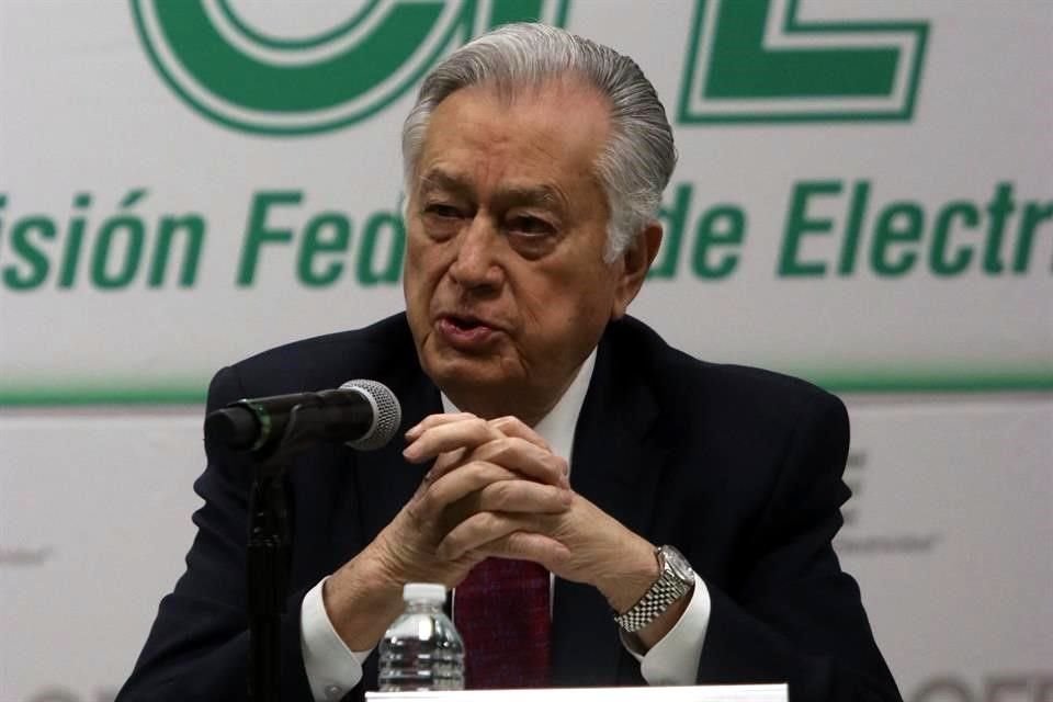 Manuel Bartlett, director de la CFE.