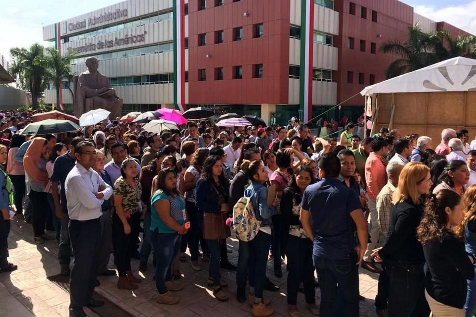 Macrosimulacro en Ciudad Administrativa, Oaxaca.