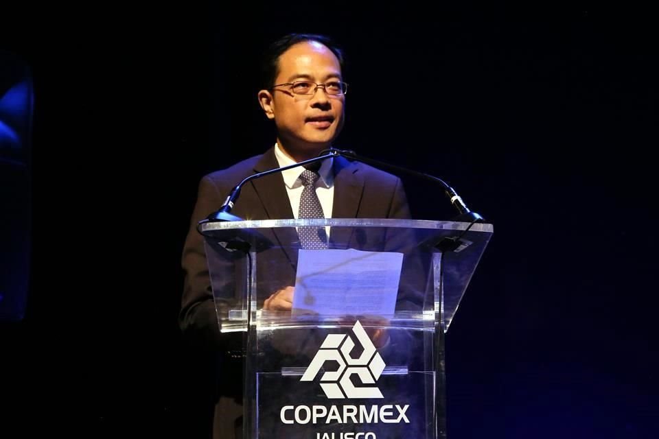 Carlos Kido Ishikawa, de Toyo Foods, obtuvo el premio Empresario Consolidado.