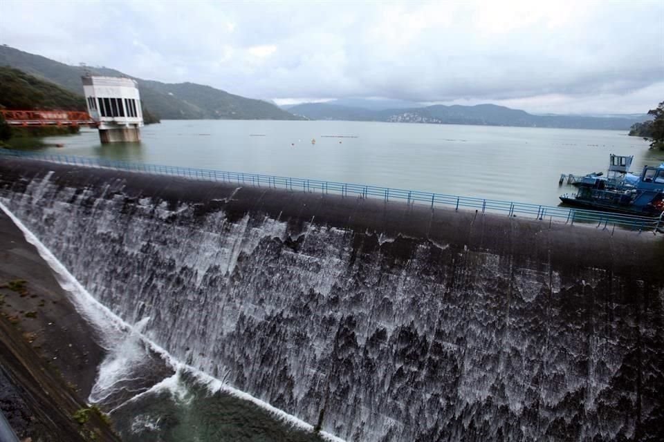 Presas de Valle de Bravo, Villa Victoria y El Bosque, así como la presa derivadora Colorines presentan 'riesgos inadmisibles', dijo Conagua.