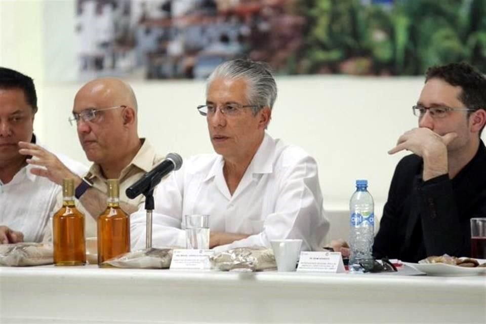 'Nosotros estimábamos comprar entre dos y tres millones de toneladas de maíz pero pudiera ser que, si la sequía es muy severa, no lleguemos ni a los dos millones', calculó.