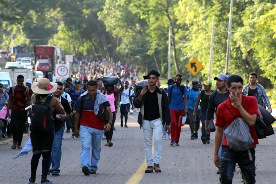 Migrantes decidieron organizarse en Caravana ante la falta de respuesta a distintos trámites por parte de la Comisión Mexicana de Ayuda a Refugiados y el Instituto Nacional de Migración.