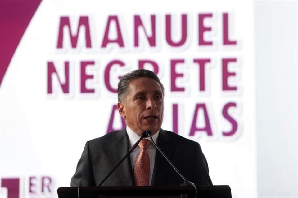 Manuel Negrete.