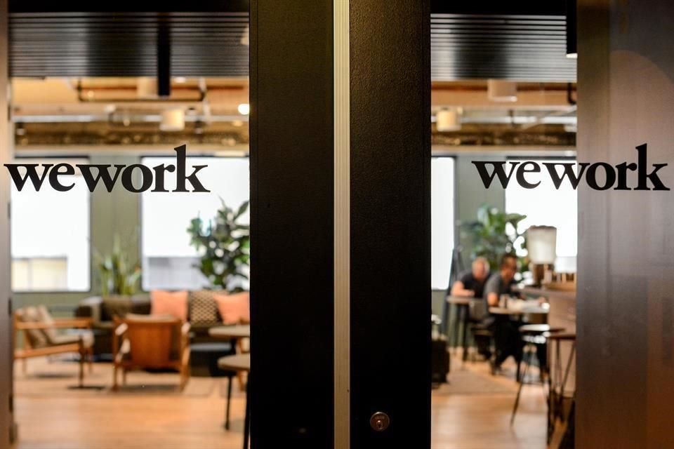 WeWork suspendió su Oferta Pública Inicial de acciones ante dudas de los inversionistas.