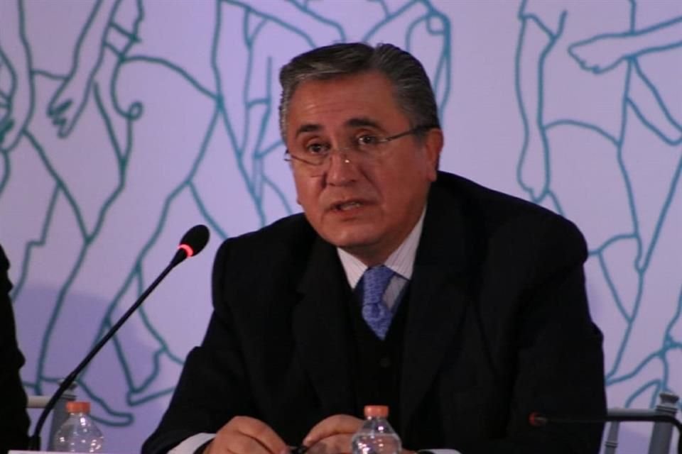 Luis Raúl González Pérez, titular de la CNDH.