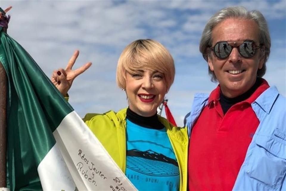 Lorenzo Lazo, viudo de Edith González, compartió en Instagram la ofrenda que le preparó a la actriz, fallecida el pasado junio.