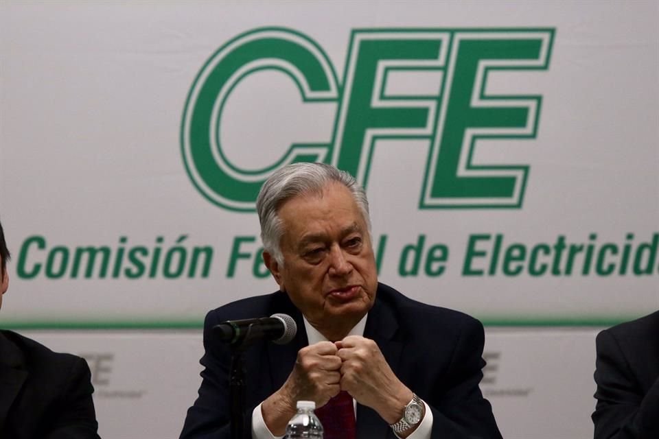Manuel Bartlett, director de CFE.
