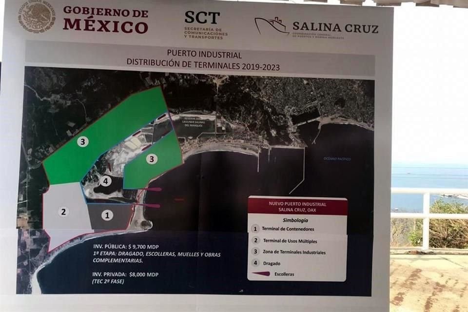 Habitantes obtuvieron la foto de este mapa de polígonos sobre su comunidad, el cual fue presentado al Presidente AMLO el 28 de abril.