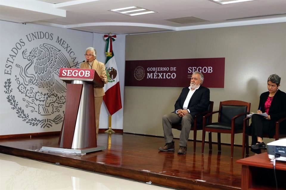 La Secretaria Sánchez Cordero en conferencia de prensa.