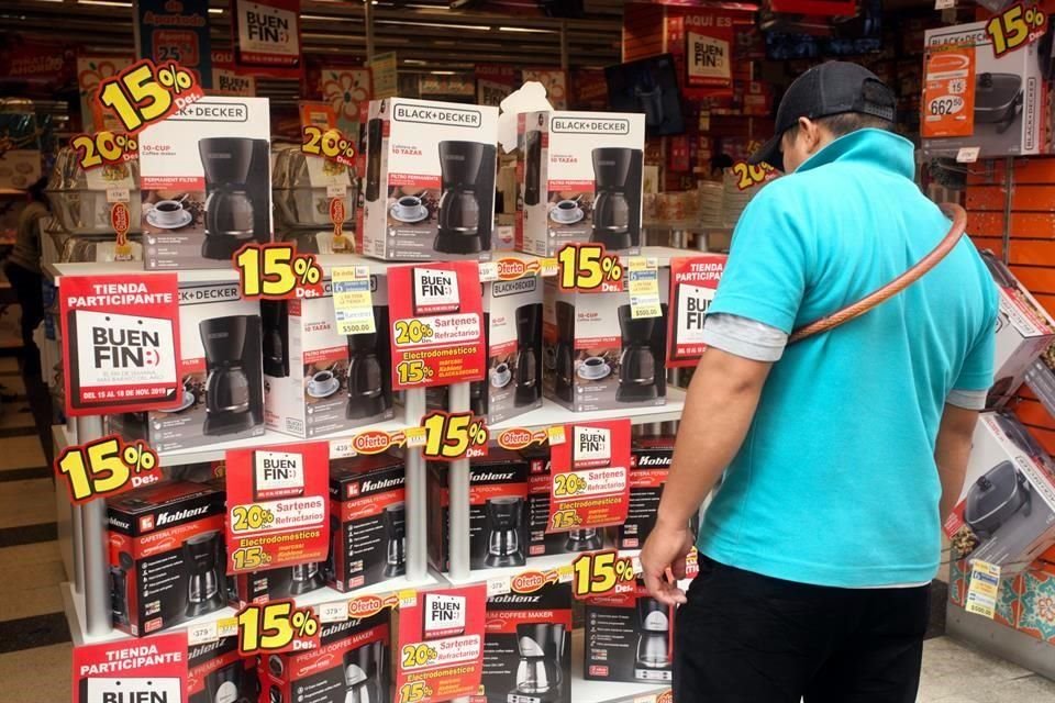 El titular de la SSC, Pablo Vázquez, informó que la vigilancia policial se reforzará a partir de las 5:00 horas del viernes 17 y se mantendrá hasta el lunes 20 de noviembre.