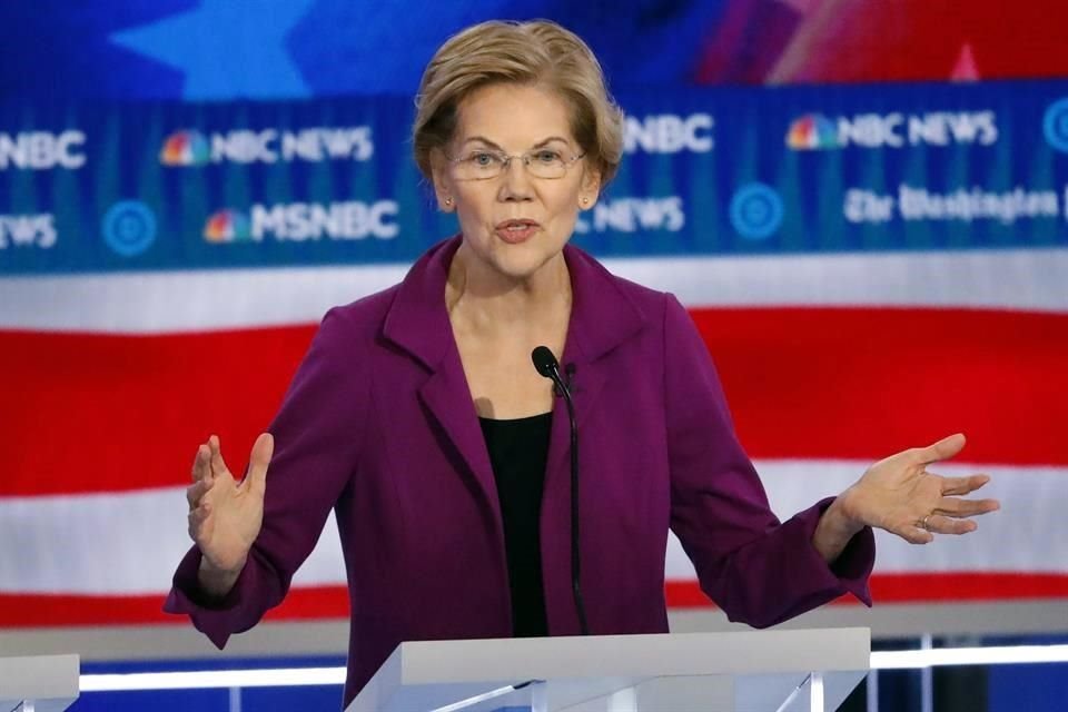 La senadora Elizabeth Warren se encuentra en los primeros lugares en las encuestas.