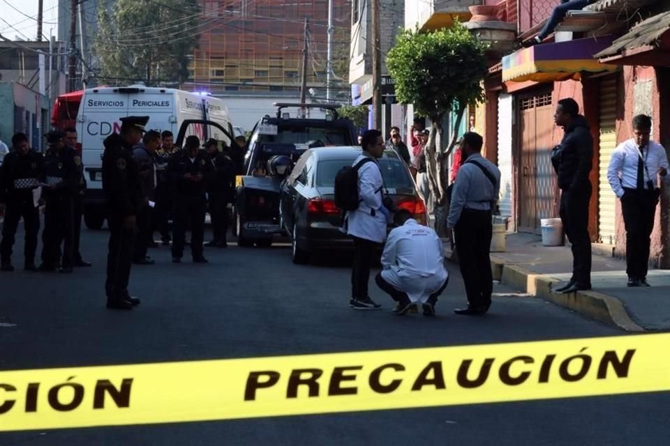 Operadores del C2 Oriente informaron sobre disparos en calles de la Colonia Barrio San Miguel.