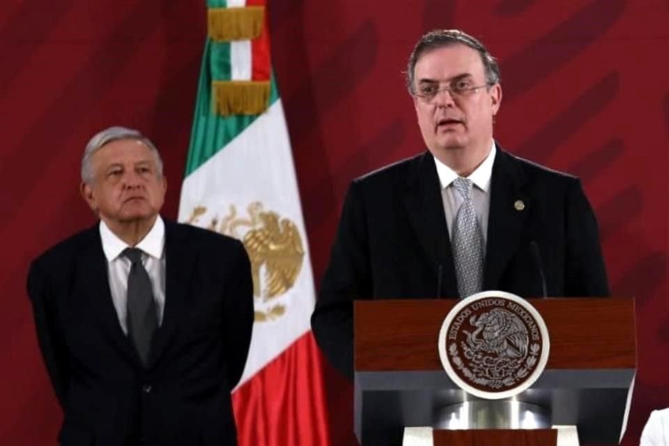 El Presidente López Obrador y el Canciller Marcelo Ebrard en conferencia matutina.