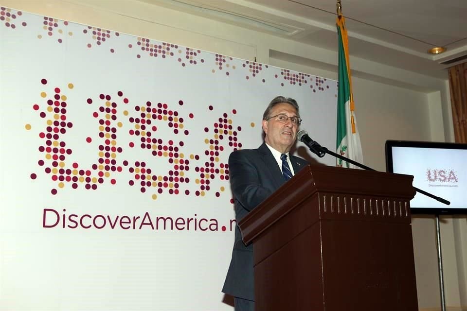 Anthony Wayne, ex Embajador de EU en México.