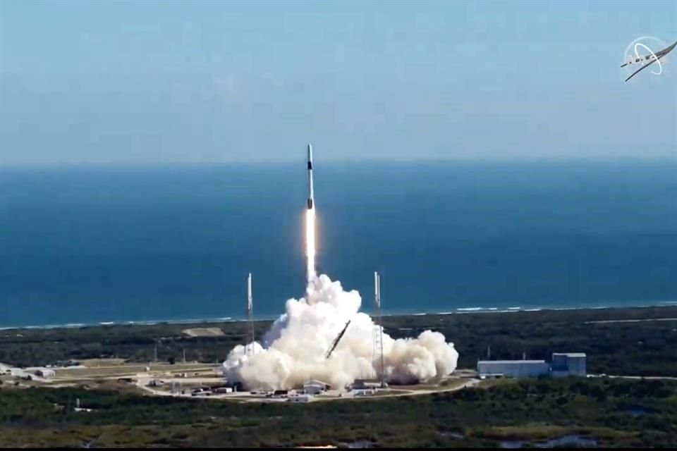El satélite mexicano AztechSat-1 fue lanzado en misión de la empresa SpaceX para abastecer suministros a Estación Espacial Internacional.