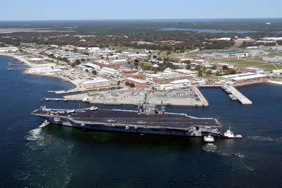 La Base Naval de Pensacola recibe a militares de diferentes países.