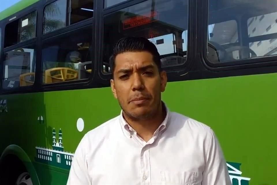 López Zepeda se desempeña actualmente como Director General de Transporte Público de la Secretaría de Transporte del Estado de Jalisco.