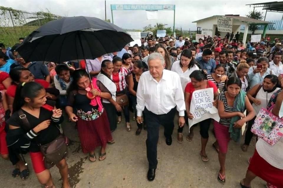 El Presidente visitó un vivero comunitario en el Municipio de Amatán, Chiapas.