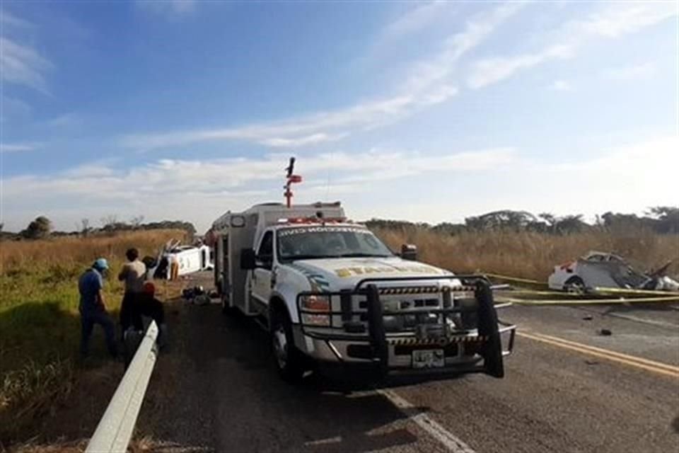 Corporaciones de emergencia atendieron el percance.