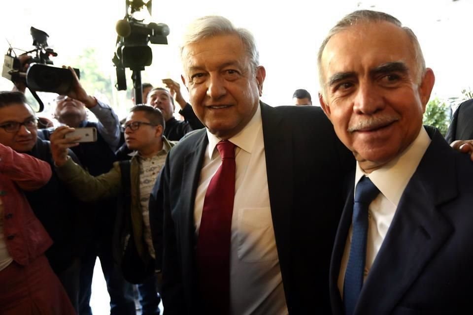 'Alfonso Romo est haciendo esa labor, se est reuniendo con empresarios', dijo Lpez Obrador.