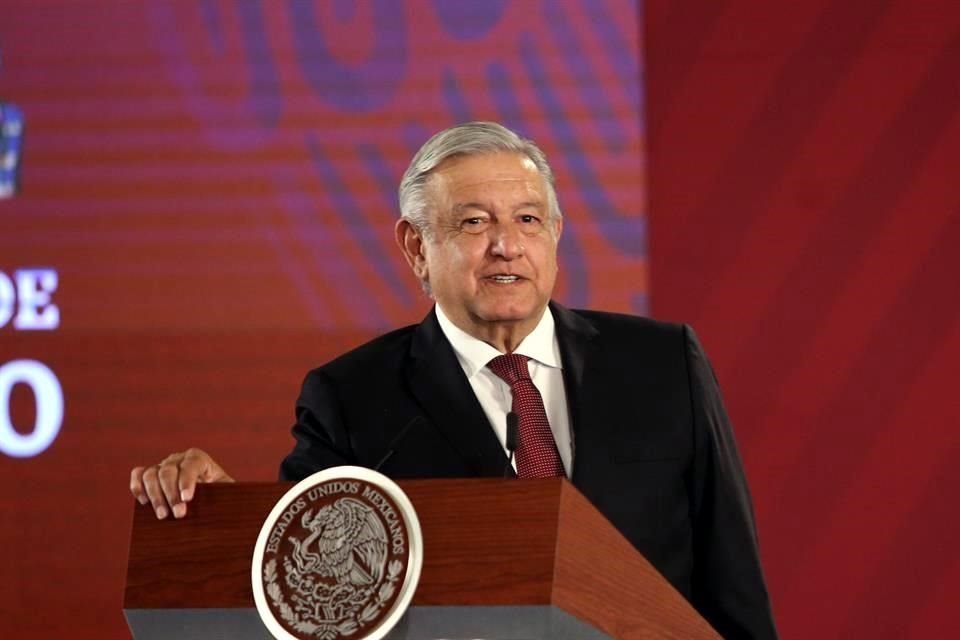 Para López Obrador, Tlaxcala debe ser el ejemplo, pues en su ley local tienen prohibido el endeudamiento.