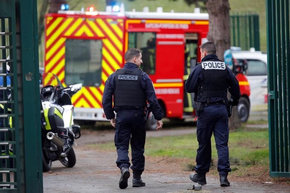 La Policía francesa resguardó el área del ataque en Villejuif, cerca de París.