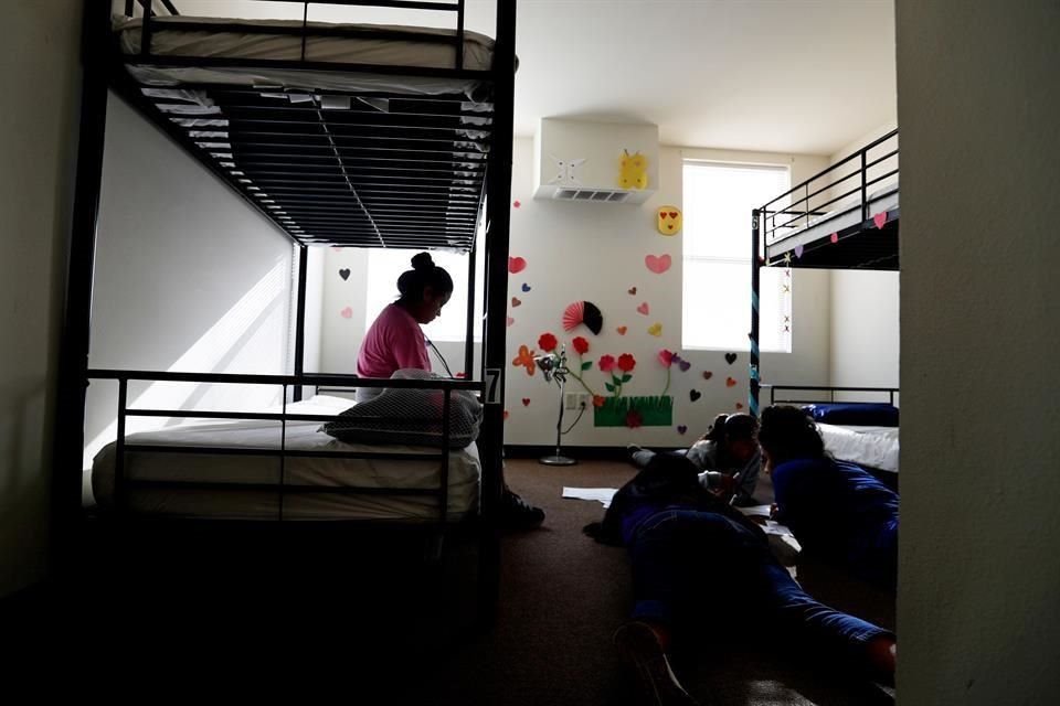 En junio de 2018, Sabraw había determinado que los agentes de inmigración de Estados Unidos ya no podían separar a los padres y niños migrantes que eran detenidos al cruzar ilegalmente la frontera.
