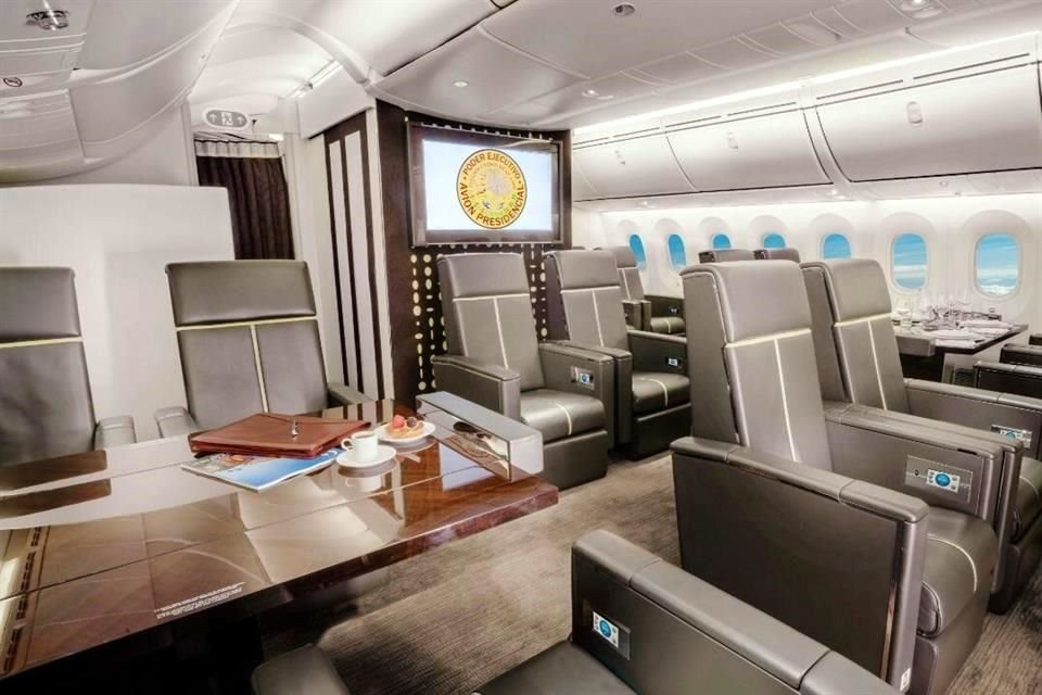 La aeronave, según el catálogo, puede acomodar hasta 80 pasajeros en su configuración de cuatro secciones, 'proporcionando una capacidad VIP única en el mundo'.  