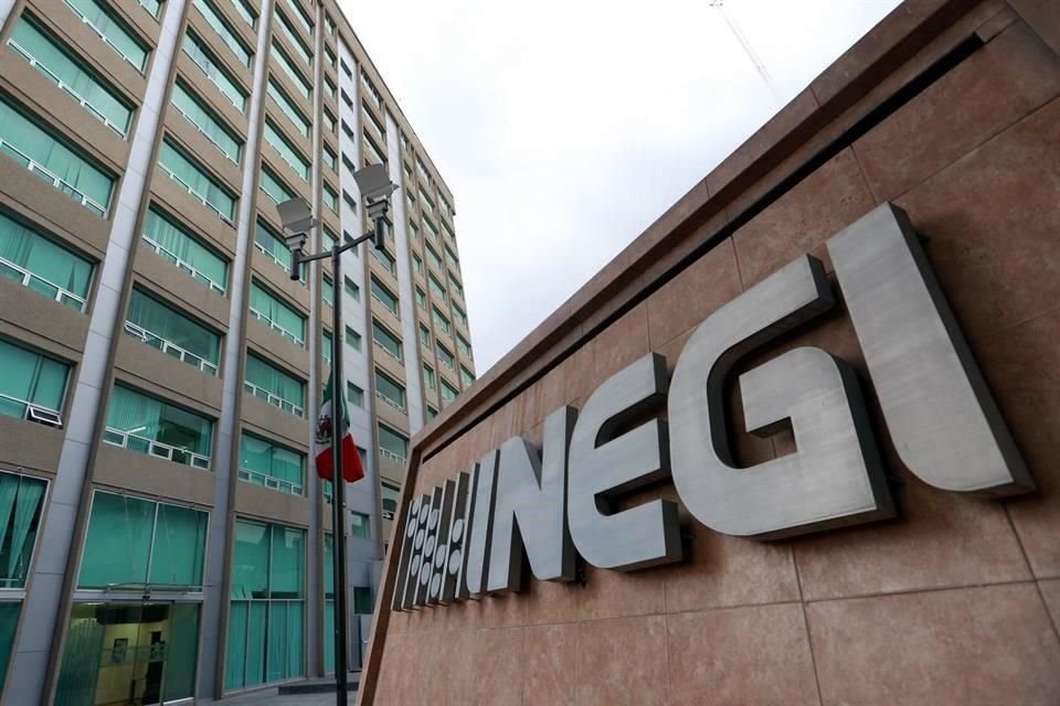 El Ministro Alberto Pérez Dayan concedió la suspensión, solicitada por el Inegi como parte de una ampliación de la controversia qué presento para impugnar PEF de 2019, cuestionando ahora el 2020.