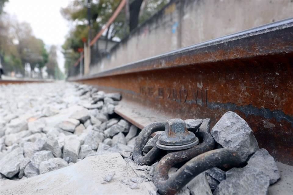 Tras seis meses y medio y un costo de 300 mdp, los trabajos en el tramo Taxqueña-Estadio Azteca concluyeron y el Tren Ligero ya opera por completo.