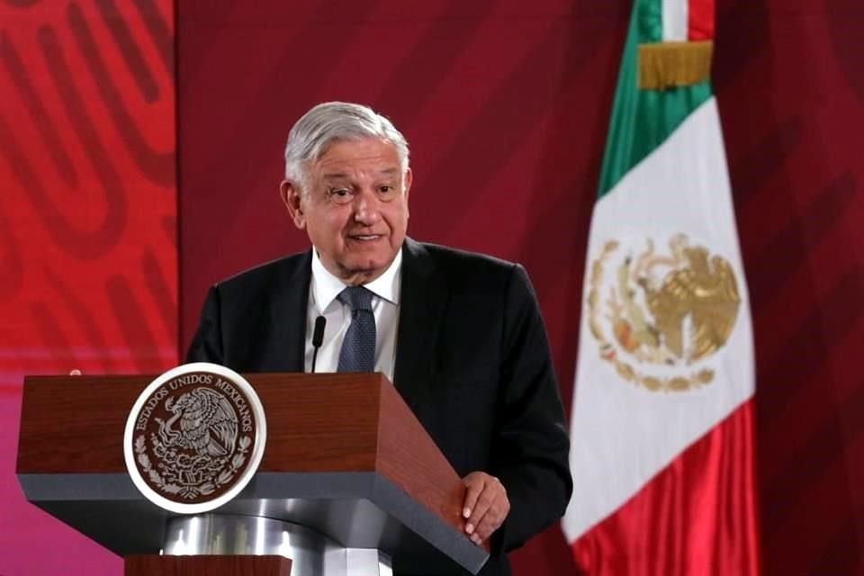 López Obrador aseguró que, igual que para los integrantes de la caravana, existen empleos para los mexicanos en frontera sur.